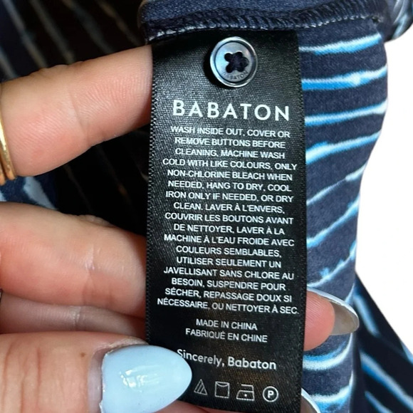 Aritzia Babaton Sleeveless Blue Striped Blouse Women’s Size Large V Neck EUC - Picture 7 of 8